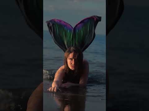Get in… #getinthewater #epicthemusical #fantasybooktok #nymphadorasiren #siren #mermaid #oc #sea