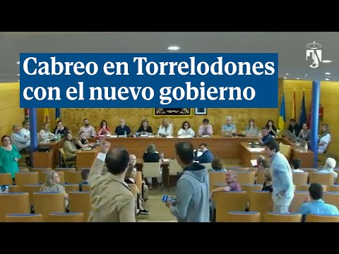 Un vecino de Torrelodones se enfrenta a la alcaldesa tras subirse el sueldo: ¡Es una vergüenza!