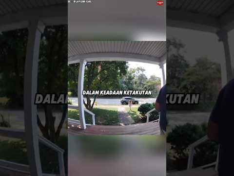 Cewek itu Sadar Rumah Bukan Lagi Tempat Aman