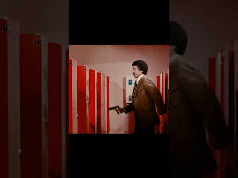 Men in the ladies bathroom 🎬 Lady Cocoa (1975) #chasescene
