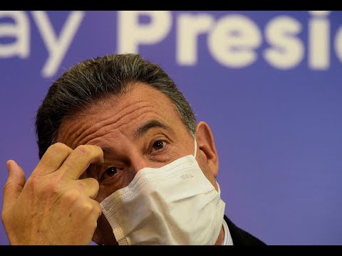 Daniel Salinas dejará el cargo de Ministro de Salud el año próximo