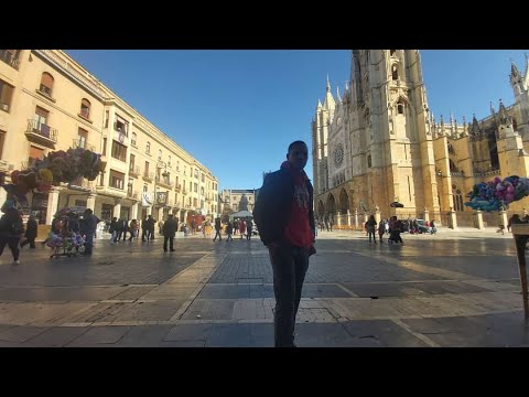 Procesiones del Viernes Santo, León España ?? Semana Santa 2022.