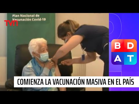Comienza inoculación masiva: Ernestina Godoy de 93 años se vacuna contra el COVID-19 en Los Ríos