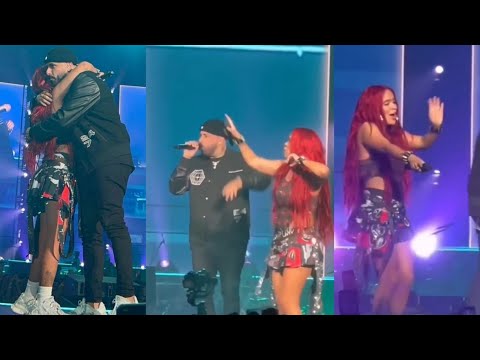 Así fue el reencuentro de Karol G y Nicky Jam en pleno concierto