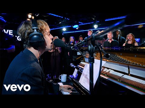 Tom Odell - Don’t Cry, Put Your Head On My Shoulder in the Live Lounge