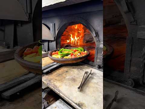Vay Vay Vay Tepsi Kebabından Başka Kebap Yemeyin Dikkat Edin Parmaklarınızı Yemeyin !