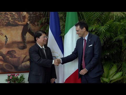 Representante de Italia presenta Cartas Credenciales que lo acreditan como embajador en Nicaragua