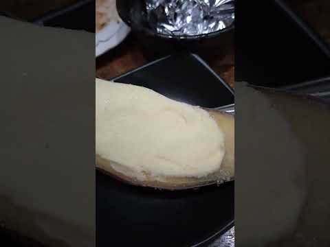 さつまいもの器のアイスクリーム