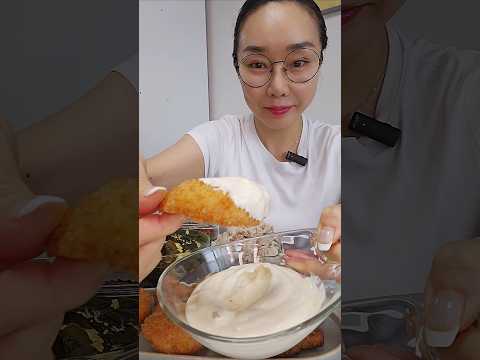 [집밥]🍚🍤🍗<strong>새우튀김</strong>+교촌치킨+계란미역국+깻잎김치+매운불김치+밥🍚+타르타르소스 듬뿍 먹방