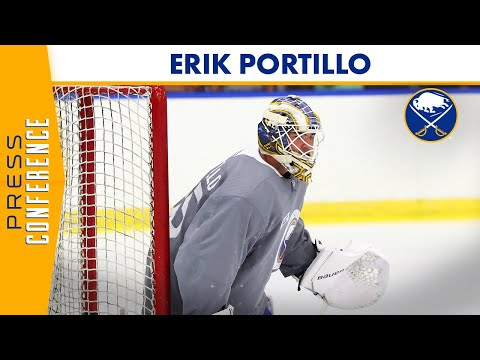 Sabres' Lehner pays tribute to Hasek with Winter Classic mask