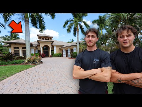 We are buying a house… We are back in Florida🫡

@paulcuffaro 

Mystery Boxes ► https_//handheldstocks.com/
NEW MERCH �