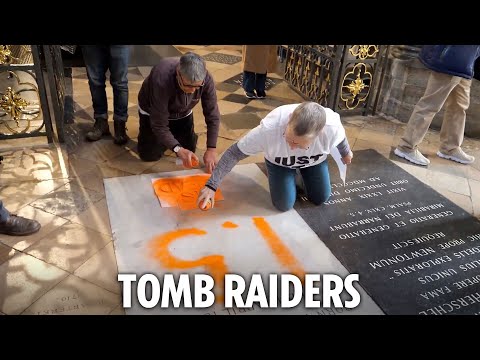 Shocking moment Just Stop Oil eco clowns deface Charles Darwin’s grave inside Westminster Abbey