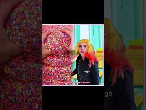 ¿Qué haces cuando llueve en la escuela?#humour#parodie#shorts#sketch#drôle