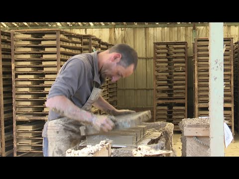 Cerámica 'La Barranca' cumple el cuarto de siglo fabricando ladrillo artesanal