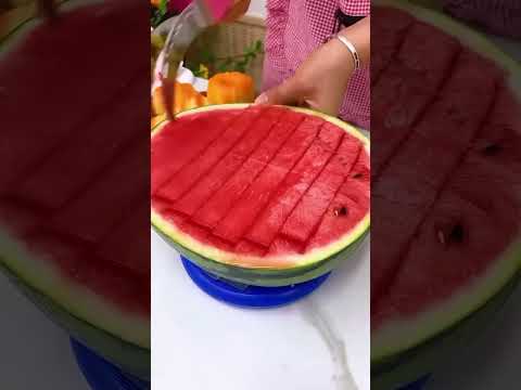 1️⃣ The Watermelon Slicer
