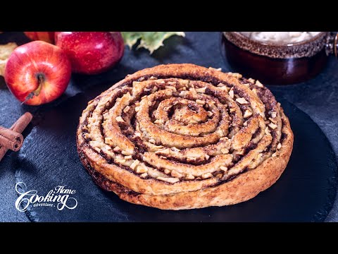 No-Yeast Giant Apple Cinnamon Roll