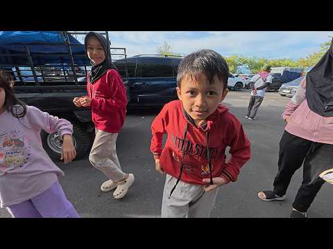 Liburan dan Main Pasir Pantai Sepuasnya, Naik Motor Aki, Main Drone - Vlog Family