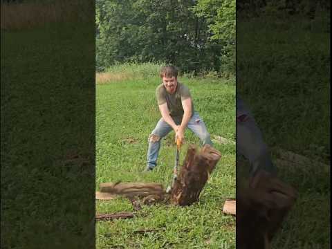 Fiskars IsoCore 8lb Maul | Best Splitting Axe? #homestead #firewood #axe #rurallife #woodsplitting