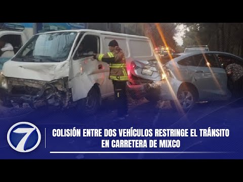 Colisión entre dos vehículos restringe el tránsito en carretera de Mixco