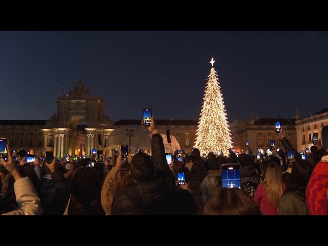 Christmas lights fill Lisbon streets with festive spirit
