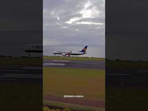 Beautiful RYANAIR Boeing 737 MAX8 Landing at Madeira Airport