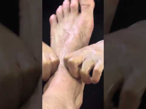 Getting a $5 1hr foot massage in Vietnam!