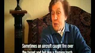 Дәретханада тыңшылық жасаған әйелдердің видеосы