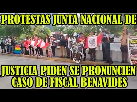 AUTOCONVOCADOS PROTESTAN DESDE LOS EXTERIORES JUNTA NACIONAL DE JUSTICIA EN LA CAPITAL PERUANA