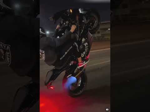 BMW S1000rr riding test