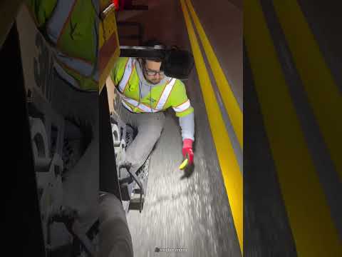 well trand worker 😨