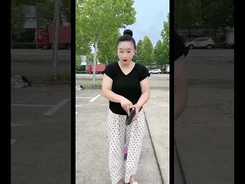 Kind woman help #motivation #positivevibes #lnspiration