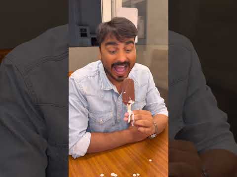 Taking pictures is most important 😱 Tom&Jerry #shorts