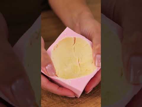 جذاب جداً! 🍏 تفاح بالكراميل ومغطى بالشوكولاتة البيضاء يشبه الوجوه اللطيفة