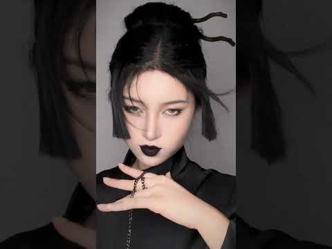 听说你喜欢坏女人 那我不装了\#狐系眼妆 #黑色妆容 #变妆