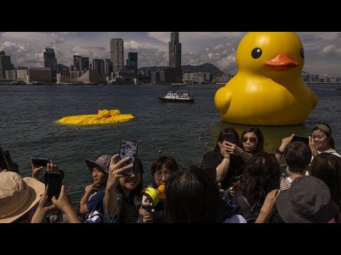 Χονγκ Κονγκ: Ξεφούσκωσε φουσκωτή πάπια αξιοθέατο