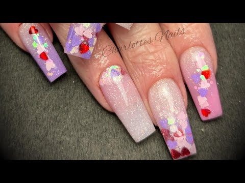 ACRYLIC NAILS - love heart design det