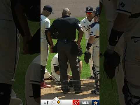 Is Sonny Gray OK? ? The Twins trainer visits the mound. video clip