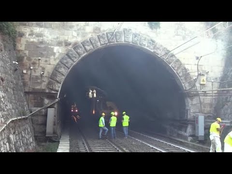 Proseguono i lavori sulla ferrovia Roma-Napoli, in corso il rinnovamento della galleria del Massico