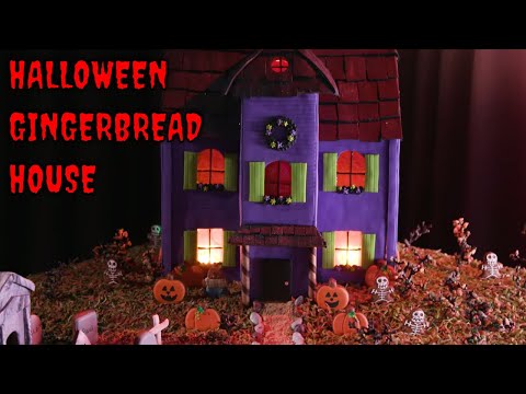 Forget Pumpkin Carving, This Halloween Gingerbread House Is #goals