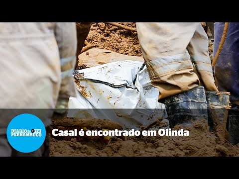 Bombeiros encontram corpos de casal soterrado em Olinda