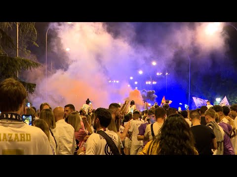 Miles de aficionados celebran la 14ª Champions del Real Madrid