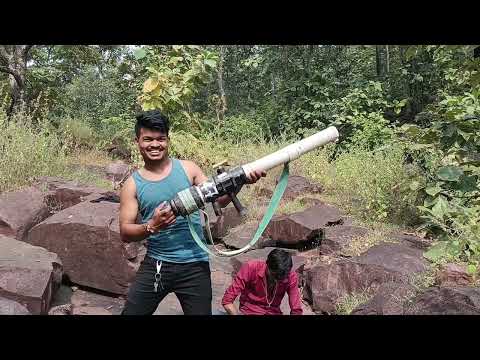 गांव की धरोहर एवं  चिकनी टोरिया के नाम से जाना जाता है जहां पर 12 महीनौ से जल बहता रहता है...