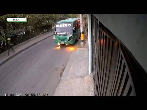 Persecución en San Javier a conductor de bus - Teleantioquia Noticias