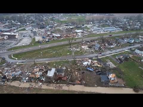 Ohio residents describe tornado that smashed homes and killed at least 3