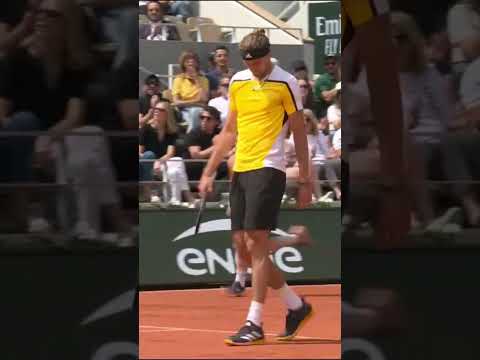 ¡LOCURA DE PUNTAZO DE ALCARAZ! Se juega la final de Roland Garros | #Shorts