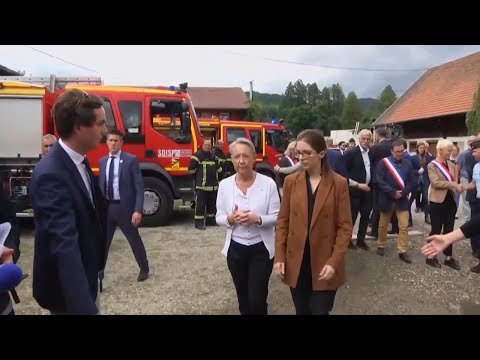 Borne visits scene of France vacation home fire to show support for victims, families