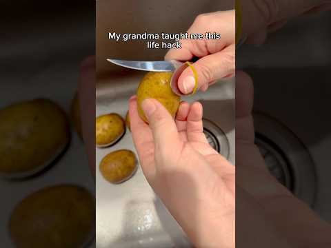 Grandma hack #lifehack #kitchenhacks #shortsvideo #reallifehacks #momhack #tipsandtricks