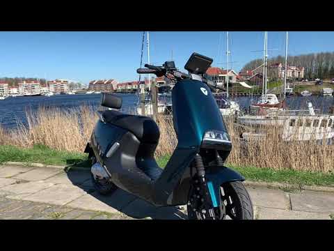 Yadea G5 - smart E-scooter by Ecruiser - Elektrischescooter met delivery optie
