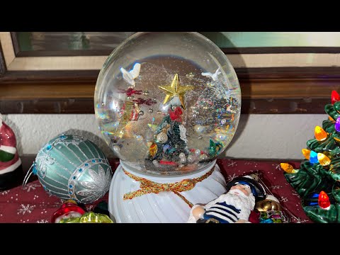 Christmas Epoxy￼ resin snow globe ￼