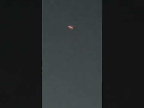 우연일까… 어젯밤 내가 촬영한 <strong>UFO와</strong> 테헤란에서 포착된 미확인 물체